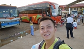 Xe bus Thakhet Lào