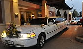 Cho thuê siêu xe Lincoln Limousine